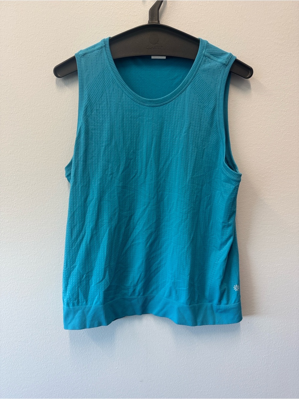 Athleta In Motion aqua blue seamless vented high neck tank top size Large